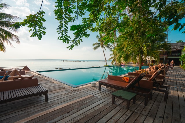 Hotel-Deck-Pool-Ocean-View